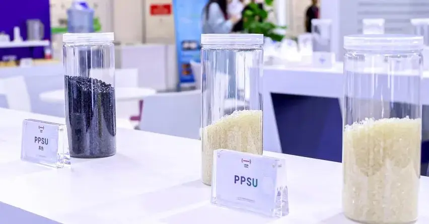 Destria o material do capacete do bombeiro visor: o desempenho excepcional e as aplicações do PPSU e PSU